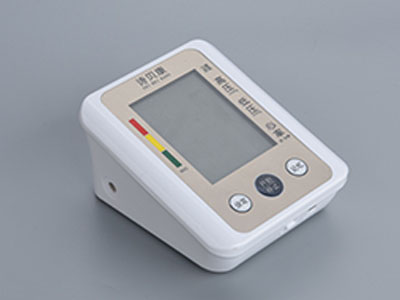 Digital blood pressure monitor